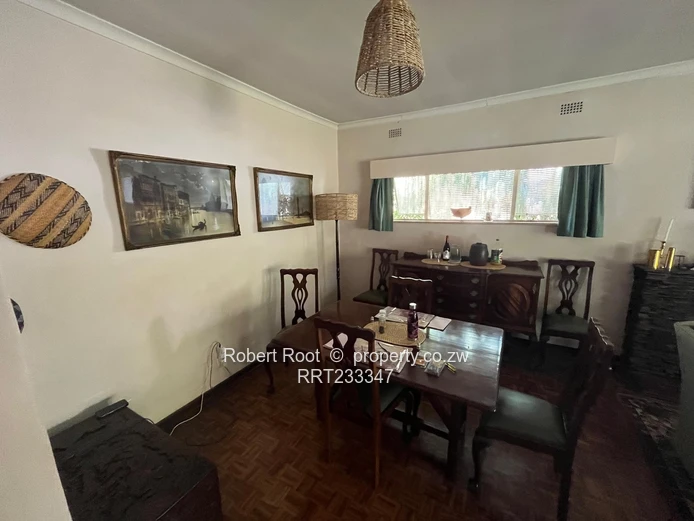 3 bed flat in Mount Pleasant