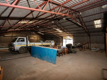 Warehouse & Factory