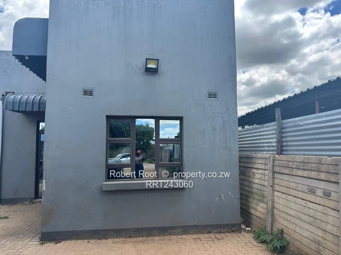 Close to Simon Mazorodze