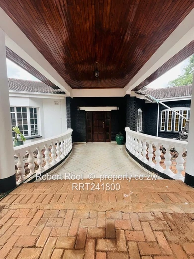 7 bed home in Glen Lorne