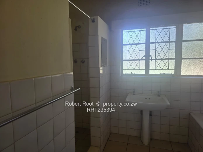 Spacious 3-Bedroom Family Home to Rent in Chisipite