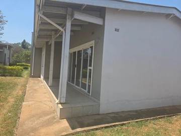 2 Bedroom Flat & Apartment