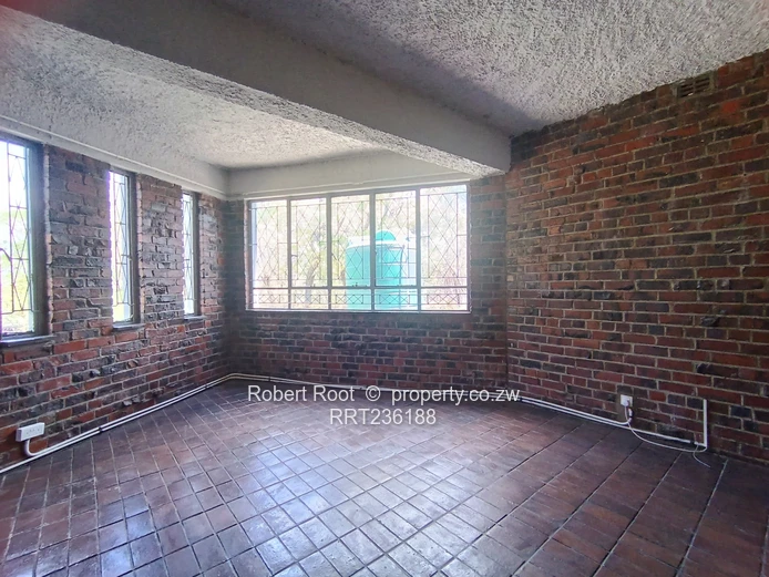 5 bed Commercial and Residential property in Sentosa