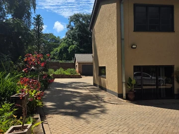 8 Bedroom House