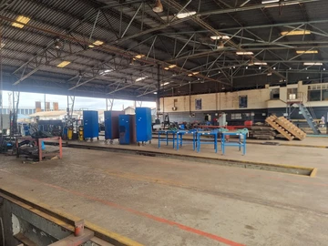 Warehouse & Factory