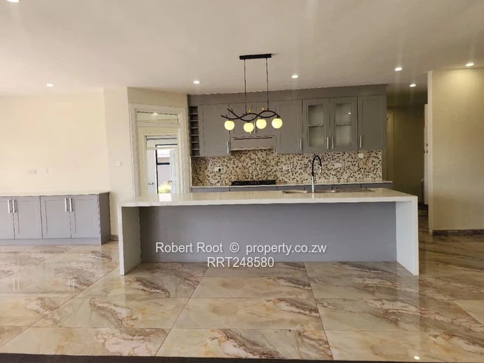 Luxury Home To Rent – Helensvale