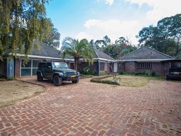 8 Bedroom House