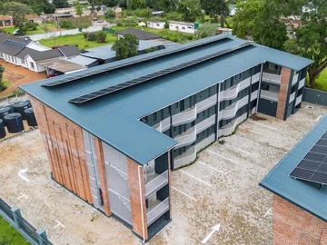 2 Bedroom Flat & Apartment