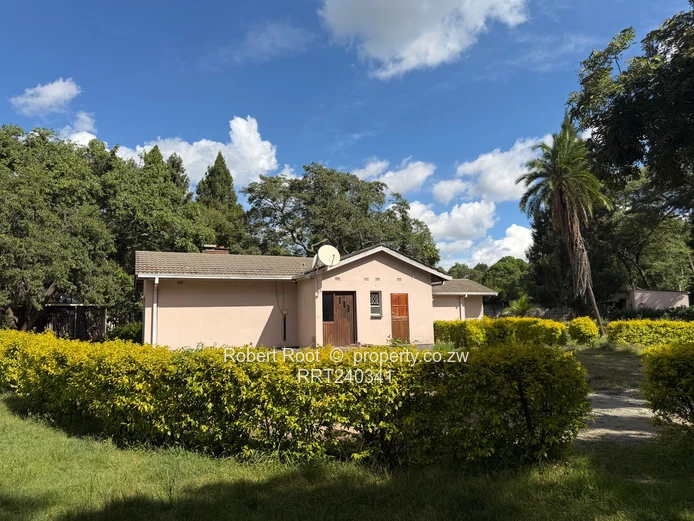 Stunning Road Road Frontage!