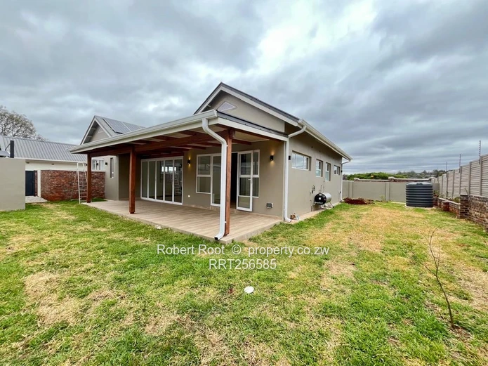 Modern 3 bed cluster home in Crowhill