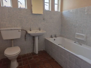 2 Bedroom Garden Flat