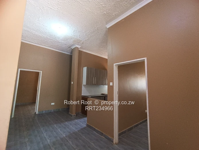 2 bed cottage in Bluff Hill