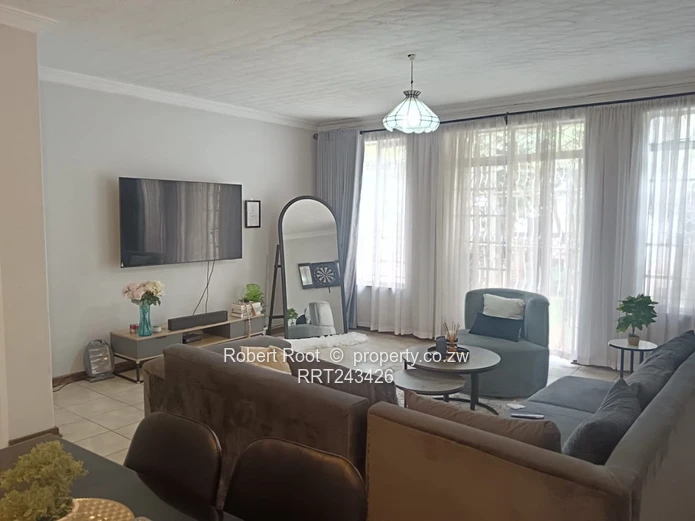 2 Bed Garden Flat in the Avenues