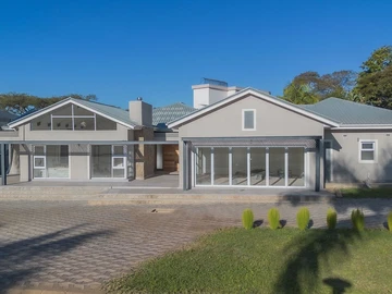 5 Bedroom House