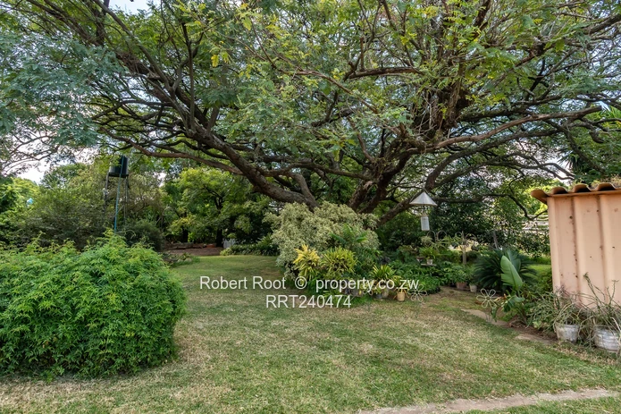 7,729sqm Near Major Routes With Good Borehole | Developer's Dream (Sole Mandate)