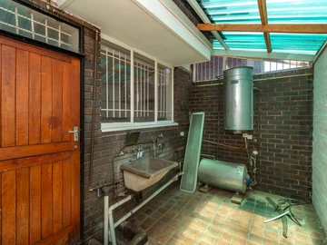 3 Bedroom Garden Flat