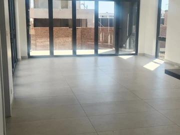 4 Bedroom Garden Flat