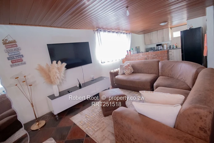 Charming Family Home with Two Cottages in Marlborough 