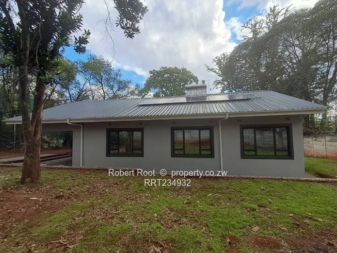 Neat 3 bed newly built family home!