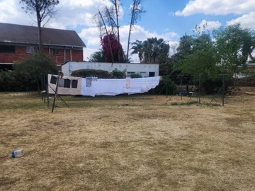 2 Bedroom Flat & Apartment