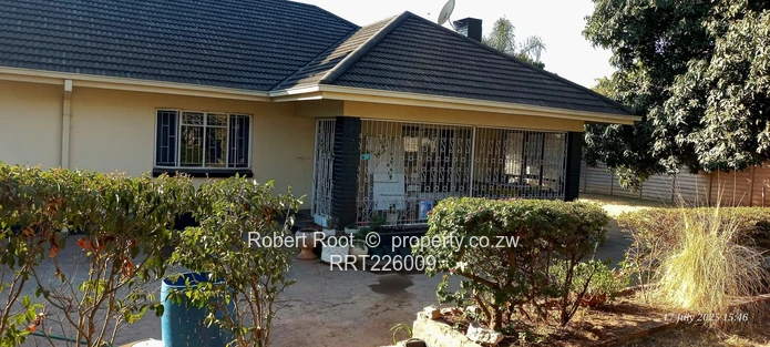Family Home To Rent In Waterfalls