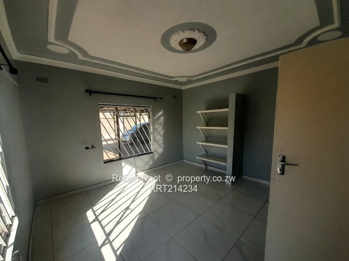 4 Bedroom House for rent in  Waterfalls (Mainway Meadows)