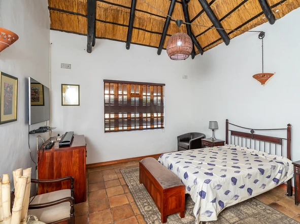 Farm & Agricultural Land