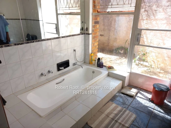 Multi-level 5-Bed Glen Lorne Home with Pool & Stone Terraces