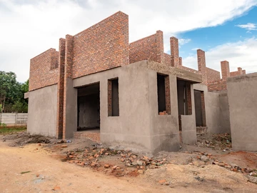 4 Bedroom Flat & Apartment