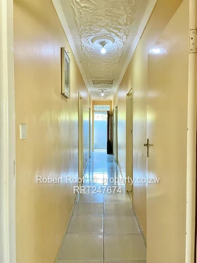 Neat and Solid home in Southlea Park