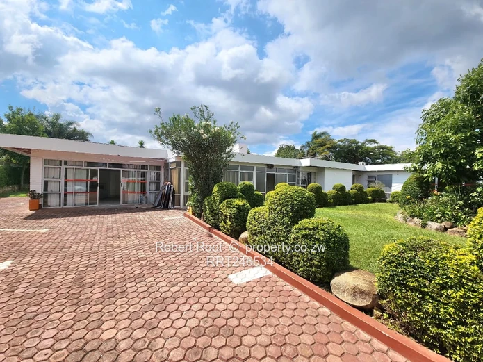 Prime Commercial Property To Let – Churchill Avenue, Gunhill