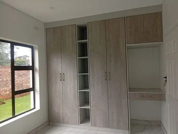 3 Bedroom Flat & Apartment