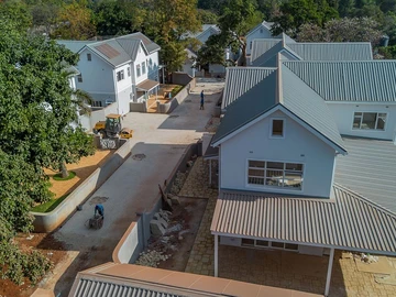 6 Unit Townhouse Complex