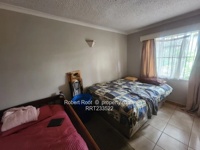 3 Bedroom Duplex Flat to Rent in Marlborough 
