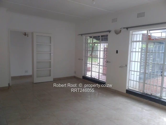 3 bed commercial / residential property in Mabelreign