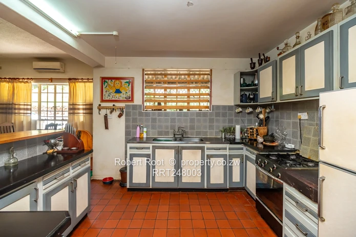 Kariba Home For Sale – Baobab Ridge Extension (Sole Mandate)