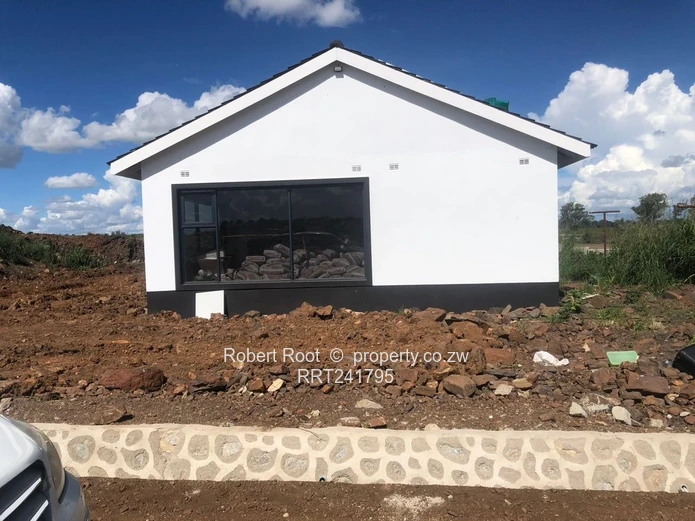 Pomona City 2 bed cottage for sale