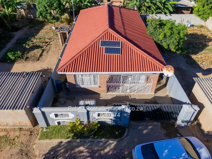 Neat and Solid home in Southlea Park