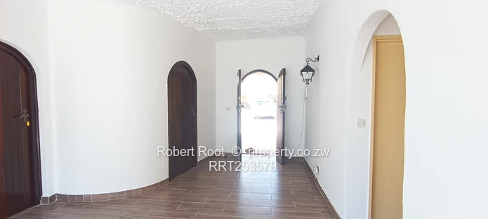 4 bed family home in Greystone Park