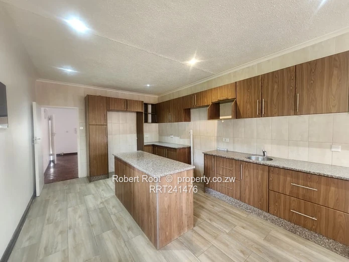 4 Bedroom House With Pool For Rent In Mt Pleasant