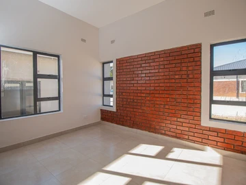 3 Bedroom Garden Flat
