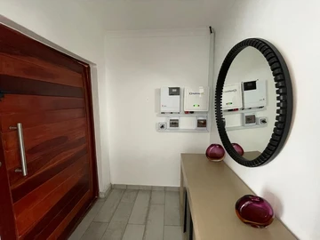 3 Bedroom Flat & Apartment