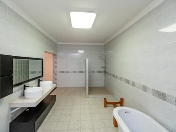 4 Unit Townhouse Complex