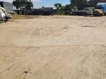 Commercial & Industrial Land
