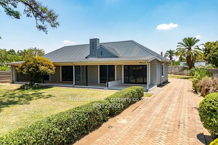 Renovated commercial property in Eastlea