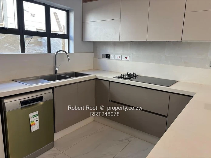 Exquisite 3 bed duplex apartment in Mount Pleasant