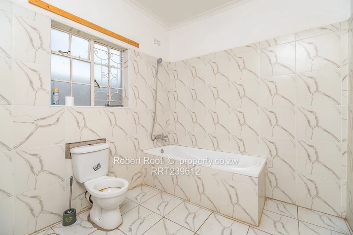 House For sale in Greendale 