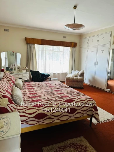 Well-Located Spacious Home Suitable for Office or as a spacious family home  (Sole Mandate)