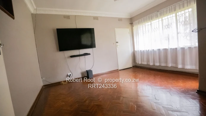 Spacious 3-Bedroom Flat to Let – Avondale (Oxford Road) (Sole Mandate)