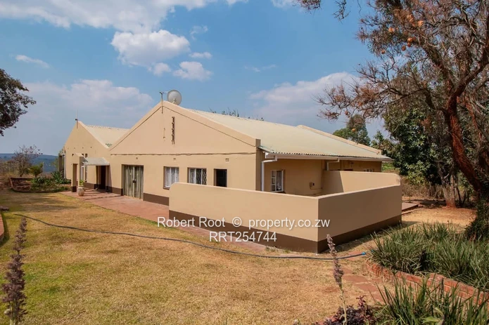 3 bed family home on a 3 hectare plot